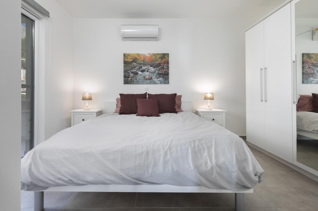 The View & Art Gallery Apartment, Free Parking Apartment