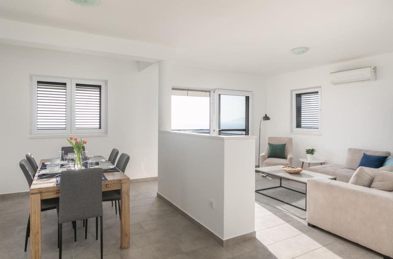 The View & Art Gallery Apartment, Free Parking Apartment *